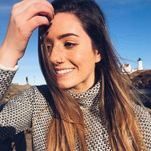 Meet your Posher, Elizabeth